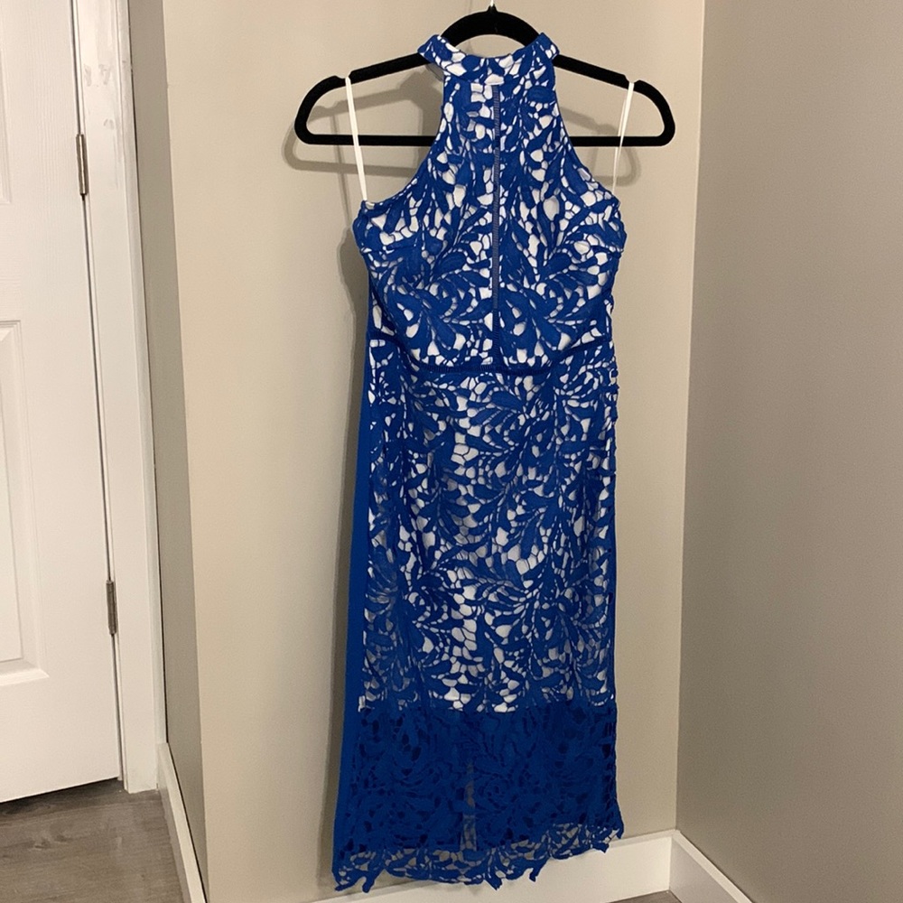 Zip Back Slit Hem Guipure Lace Overlay Pencil Dress